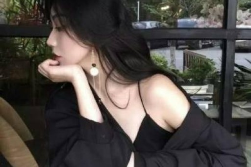 74岁刘晓庆再曝大瓜！和助理同居6年未离婚百亿婚姻是空壳骗局